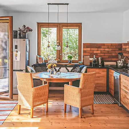 Stunning Home In Myslenice With Wifi Casa vacanze Myślenice